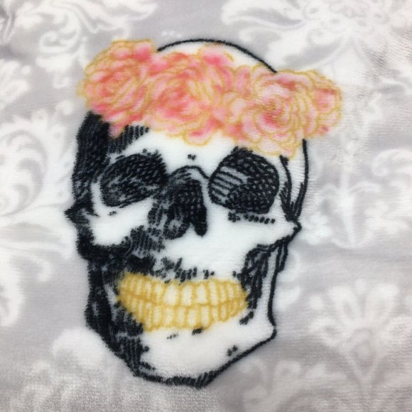 Halloween Sugar Skull Pink Floral Throw Blanket MicroFleece Gray Day Dead 60x70 - Picture 2 of 8